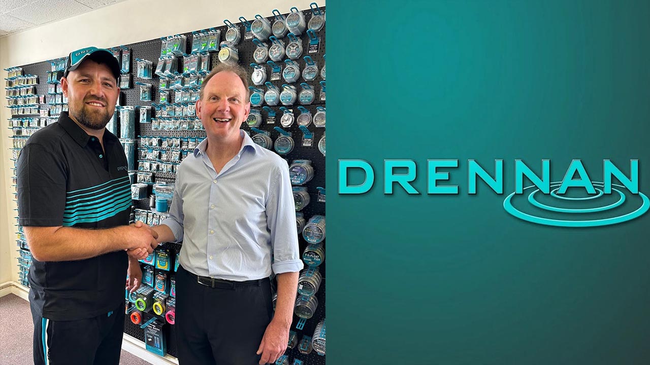 Drennan Signs Jimmy Brooks